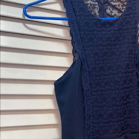 Dress - Picture 2 of 4